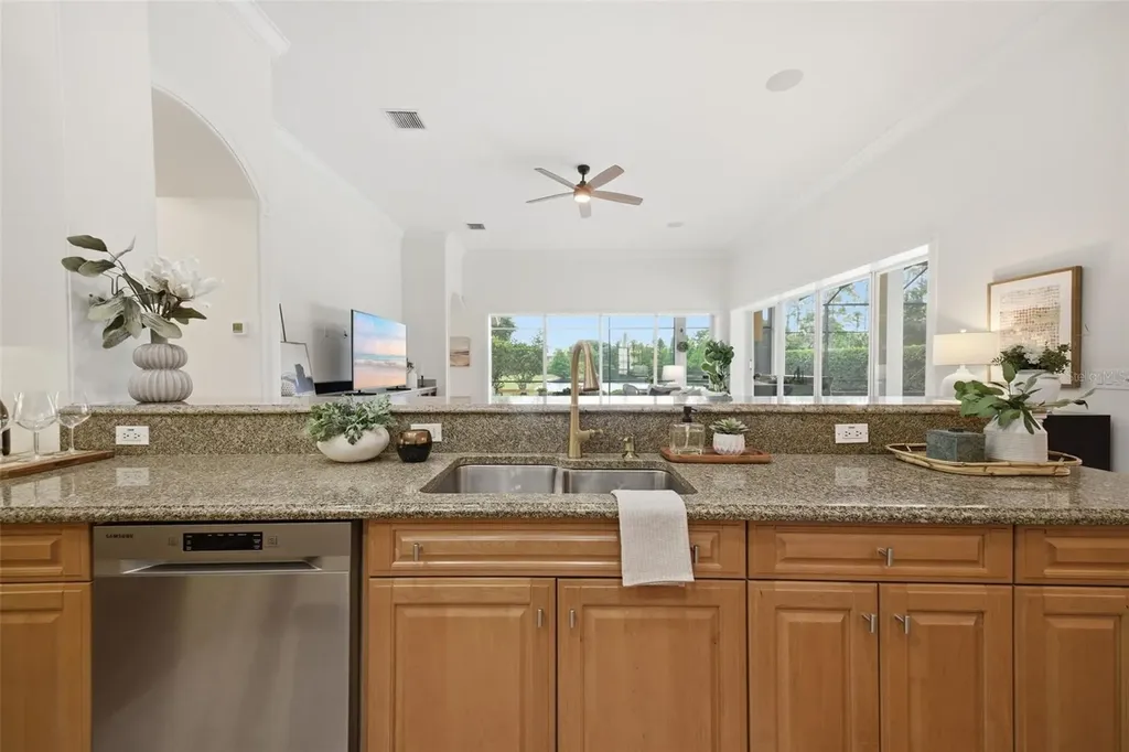 9409 Tree Tops Lake Road Tampa FL 33626