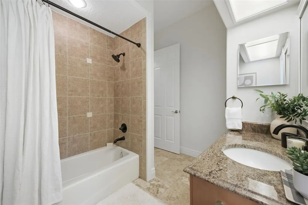 9409 Tree Tops Lake Road Tampa FL 33626