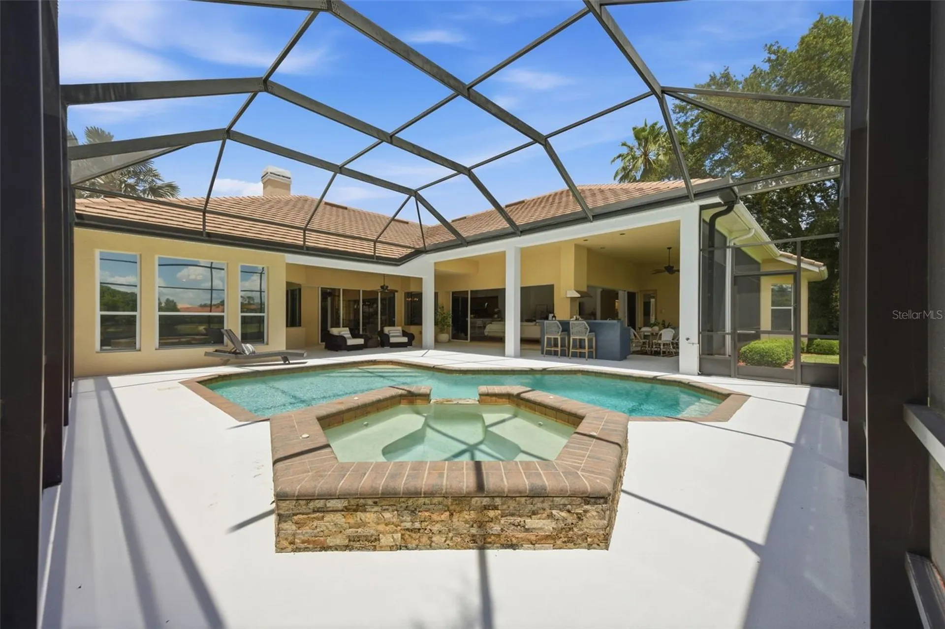 9409 Tree Tops Lake Road Tampa FL 33626