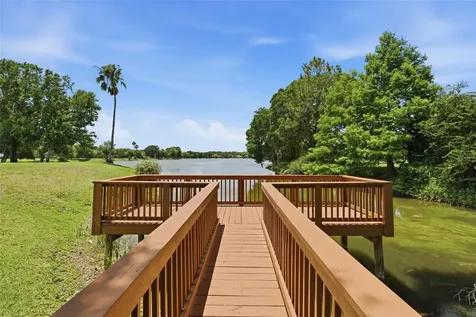 9409 Tree Tops Lake Road Tampa FL 33626