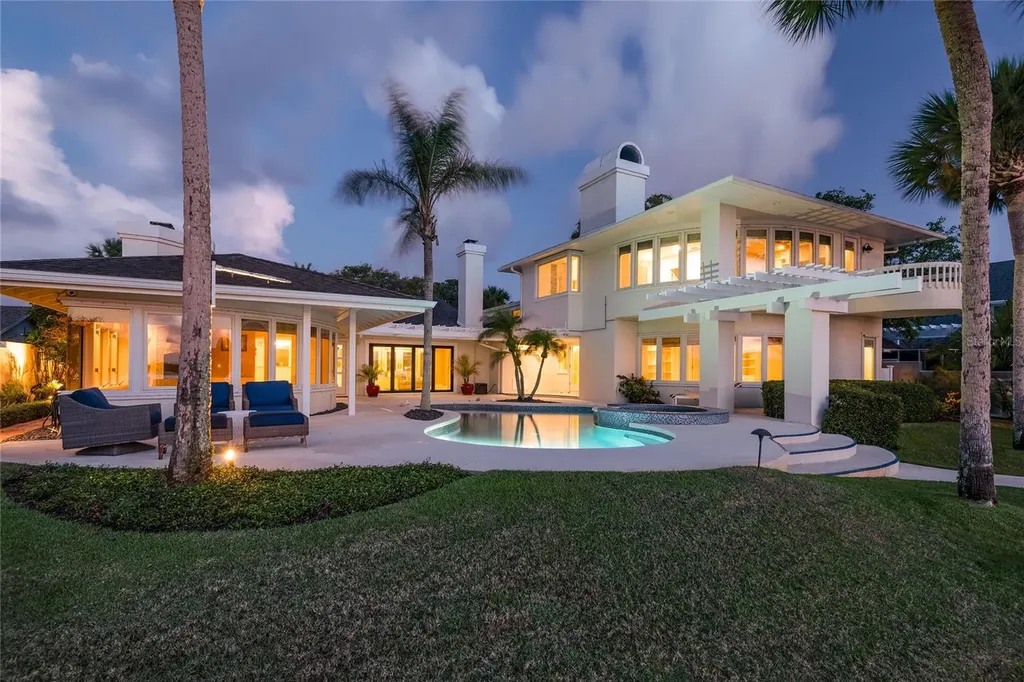 1215 Commodore Drive New Smyrna Beach FL 32168