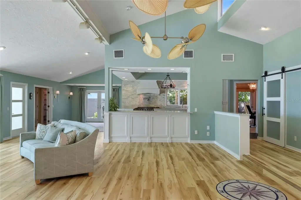1215 Commodore Drive New Smyrna Beach FL 32168