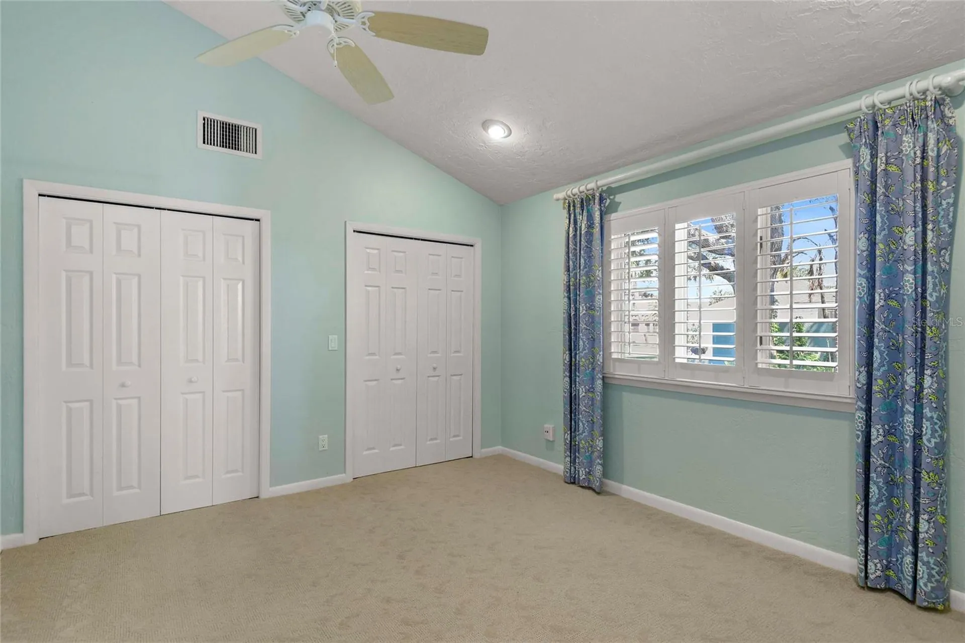 1215 Commodore Drive New Smyrna Beach FL 32168