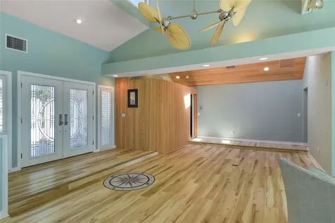 1215 Commodore Drive New Smyrna Beach FL 32168