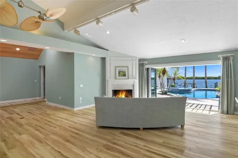 1215 Commodore Drive New Smyrna Beach FL 32168