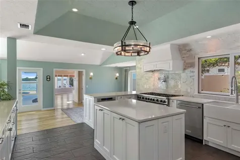 1215 Commodore Drive New Smyrna Beach FL 32168