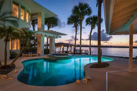 1215 Commodore Drive New Smyrna Beach FL 32168