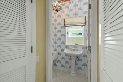 1215 Commodore Drive New Smyrna Beach FL 32168