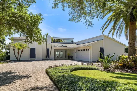 1215 Commodore Drive New Smyrna Beach FL 32168