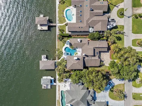 1215 Commodore Drive New Smyrna Beach FL 32168