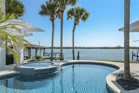 1215 Commodore Drive New Smyrna Beach FL 32168