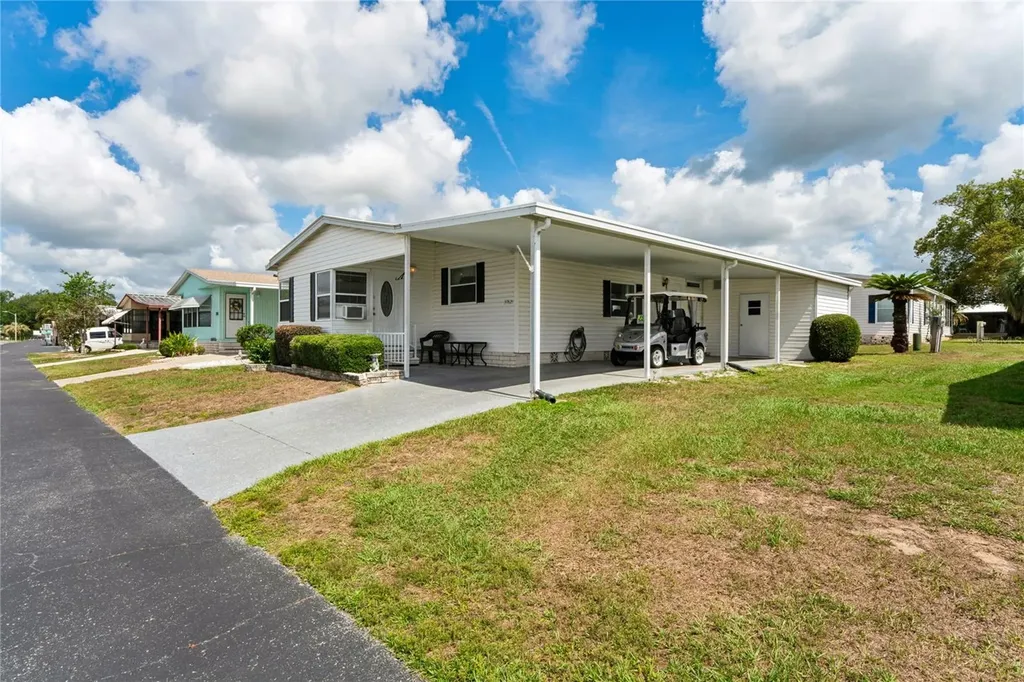 37621 Rosalita Avenue Zephyrhills FL 33541