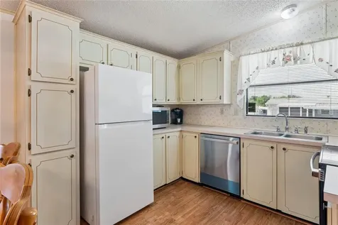37621 Rosalita Avenue Zephyrhills FL 33541
