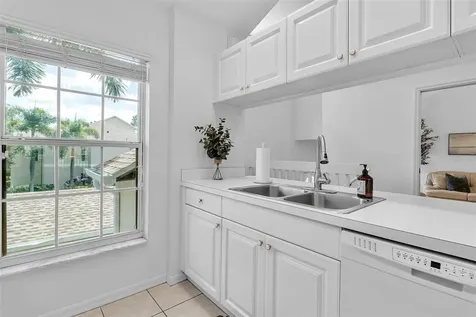 8340 Wingate Drive Sarasota FL 34238