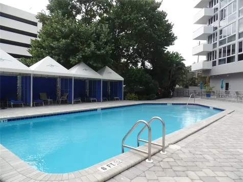 470 3rd Street S St Petersburg FL 33701