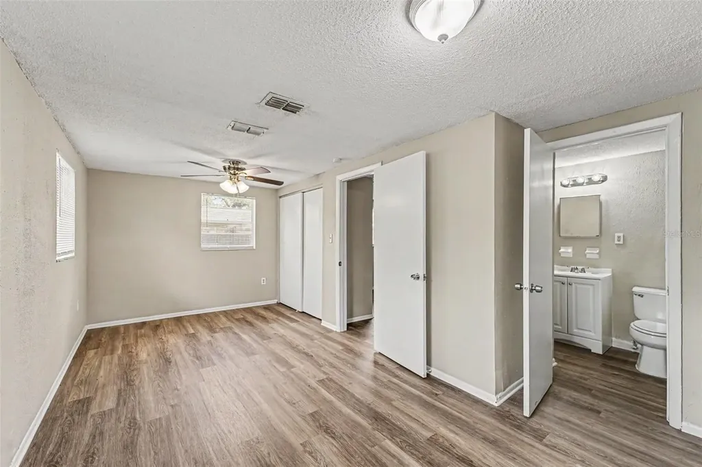 10112 N Lantana Avenue Tampa FL 33612
