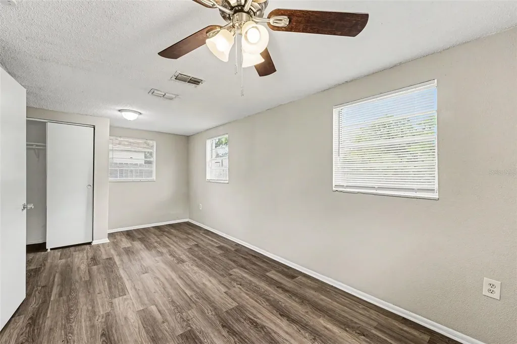 10112 N Lantana Avenue Tampa FL 33612