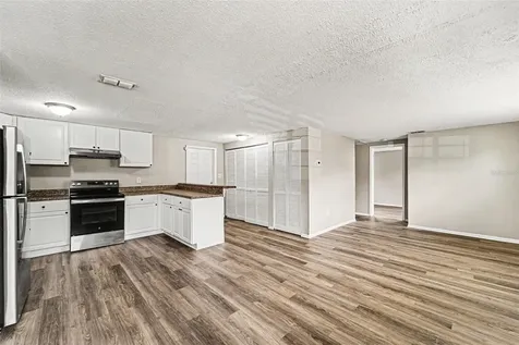 10112 N Lantana Avenue Tampa FL 33612
