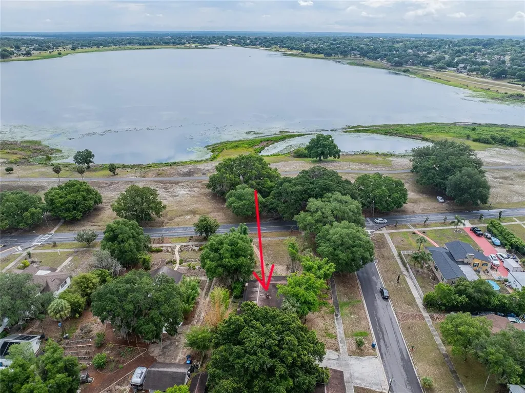 116 S Lakeshore Boulevard Lake Wales FL 33853