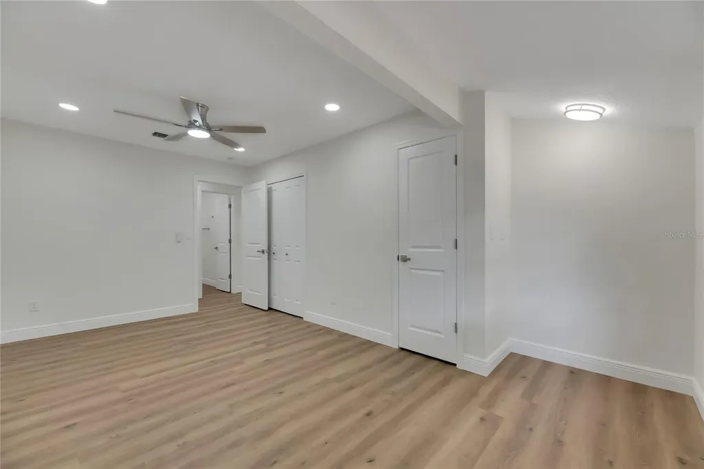 2207 Parkwood Drive Valrico FL 33594