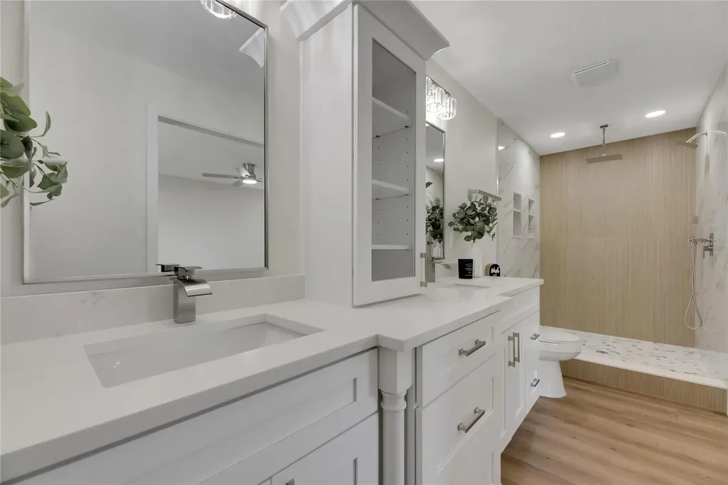 2207 Parkwood Drive Valrico FL 33594