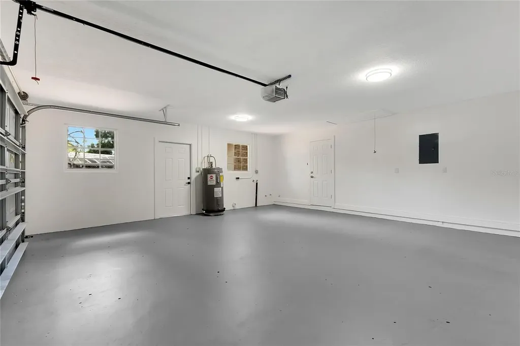 2207 Parkwood Drive Valrico FL 33594