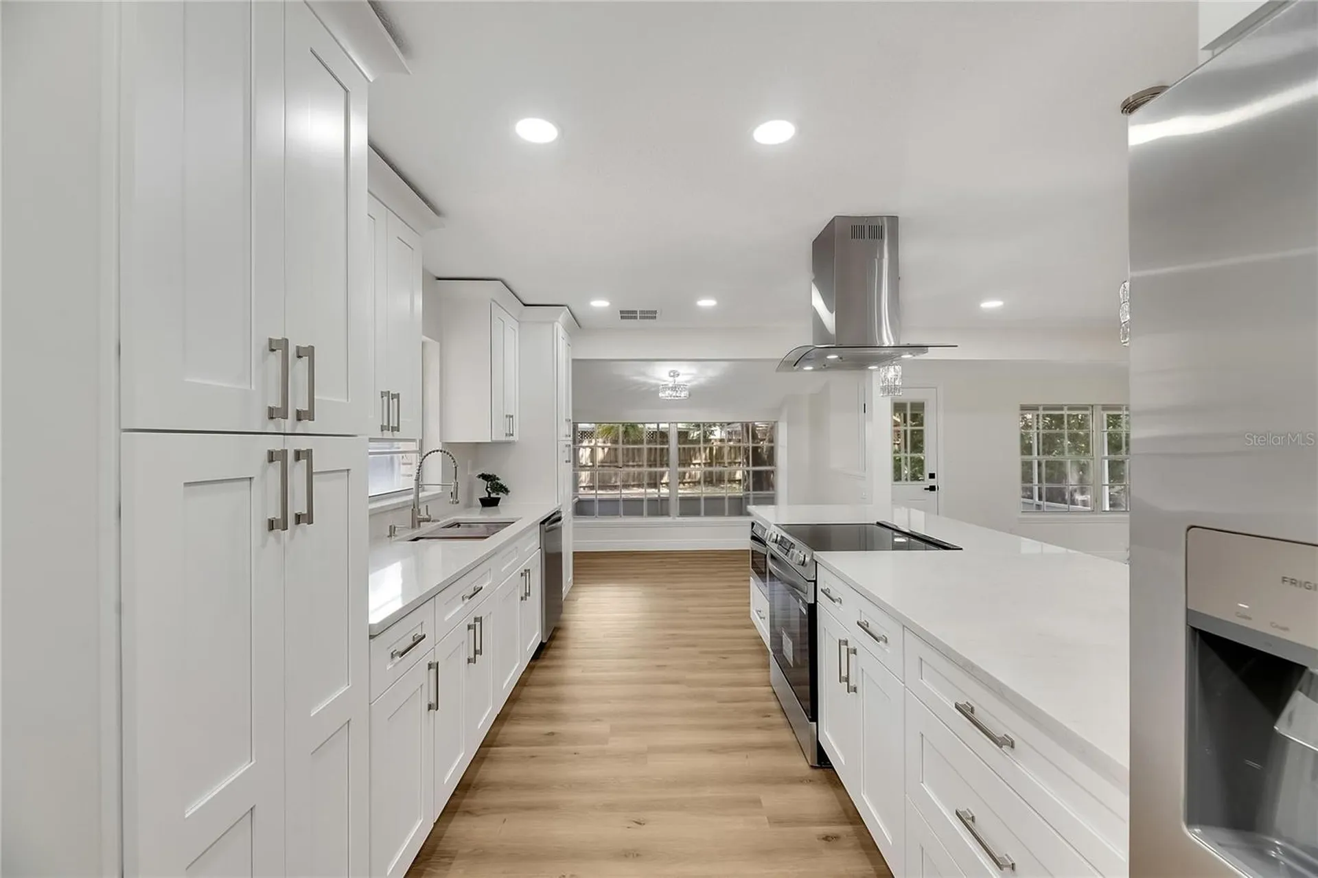 2207 Parkwood Drive Valrico FL 33594