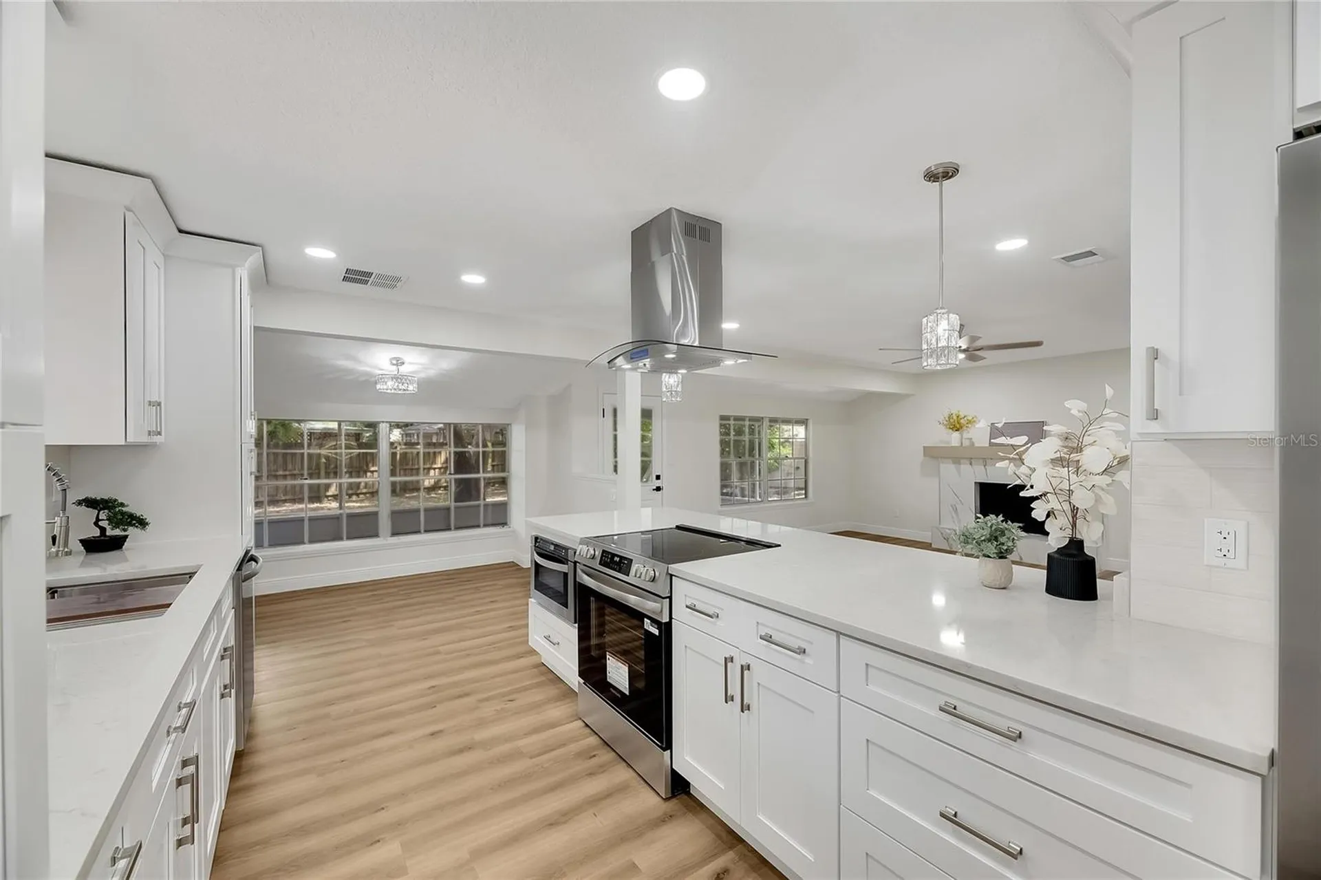 2207 Parkwood Drive Valrico FL 33594