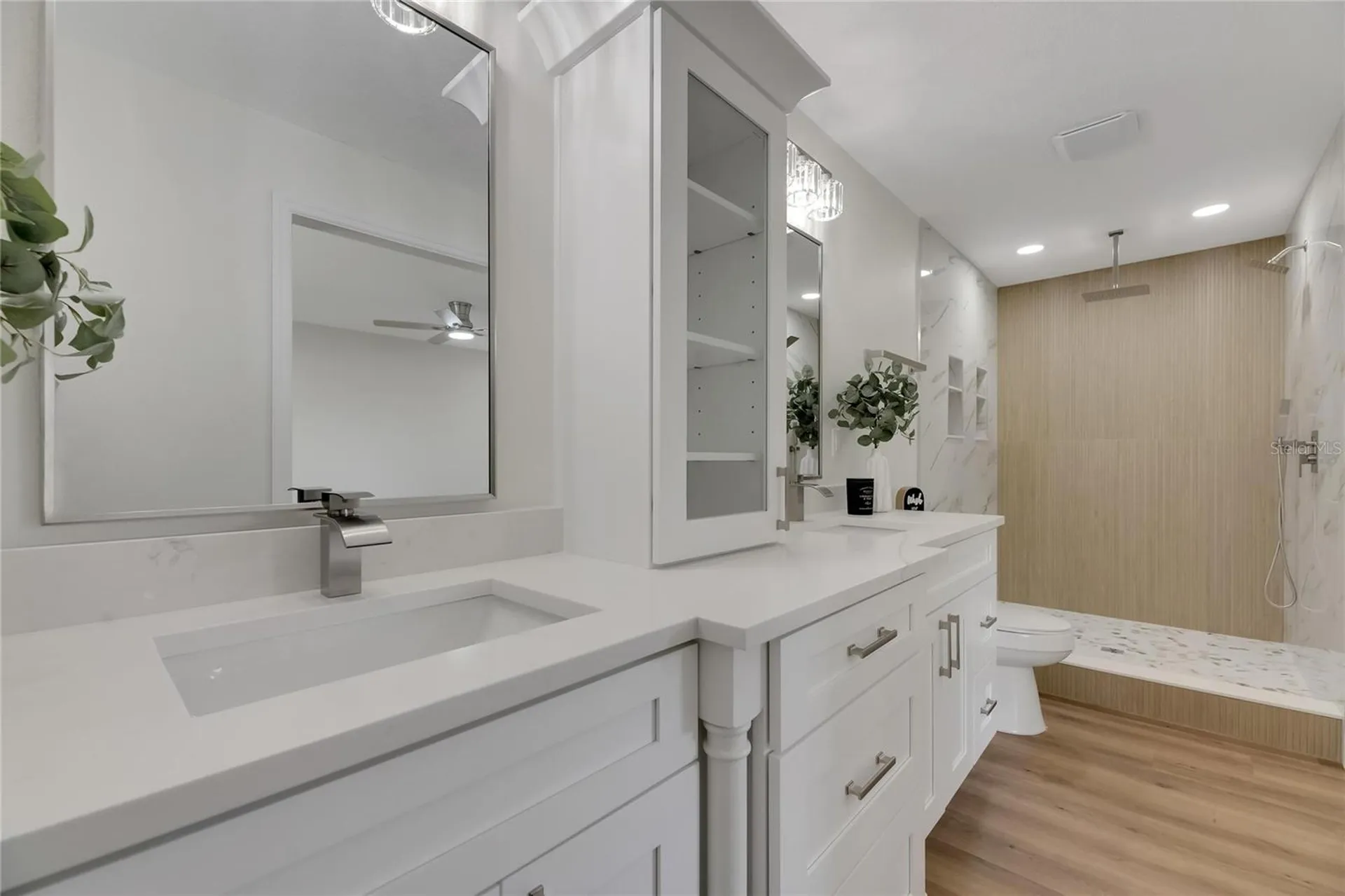2207 Parkwood Drive Valrico FL 33594