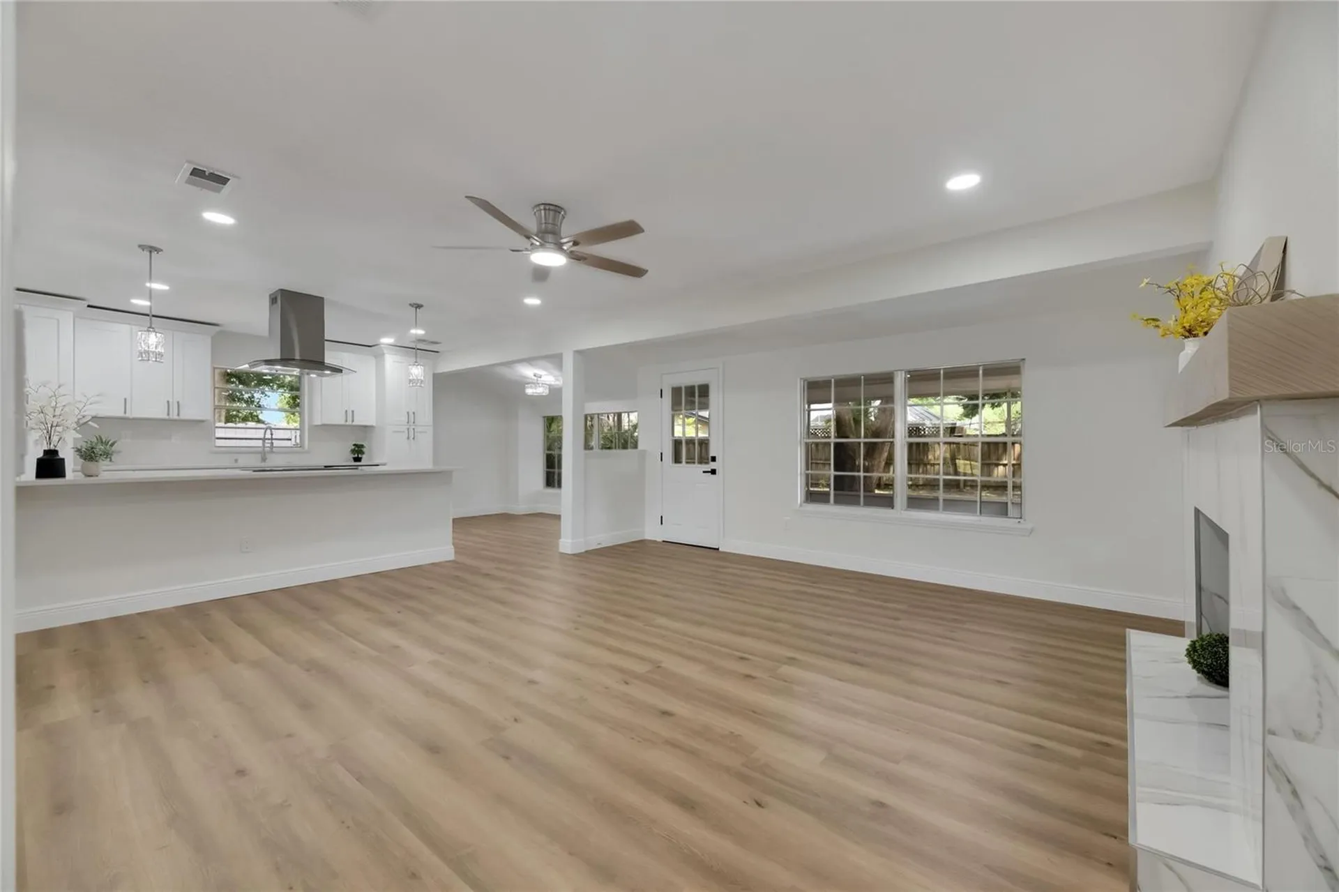 2207 Parkwood Drive Valrico FL 33594
