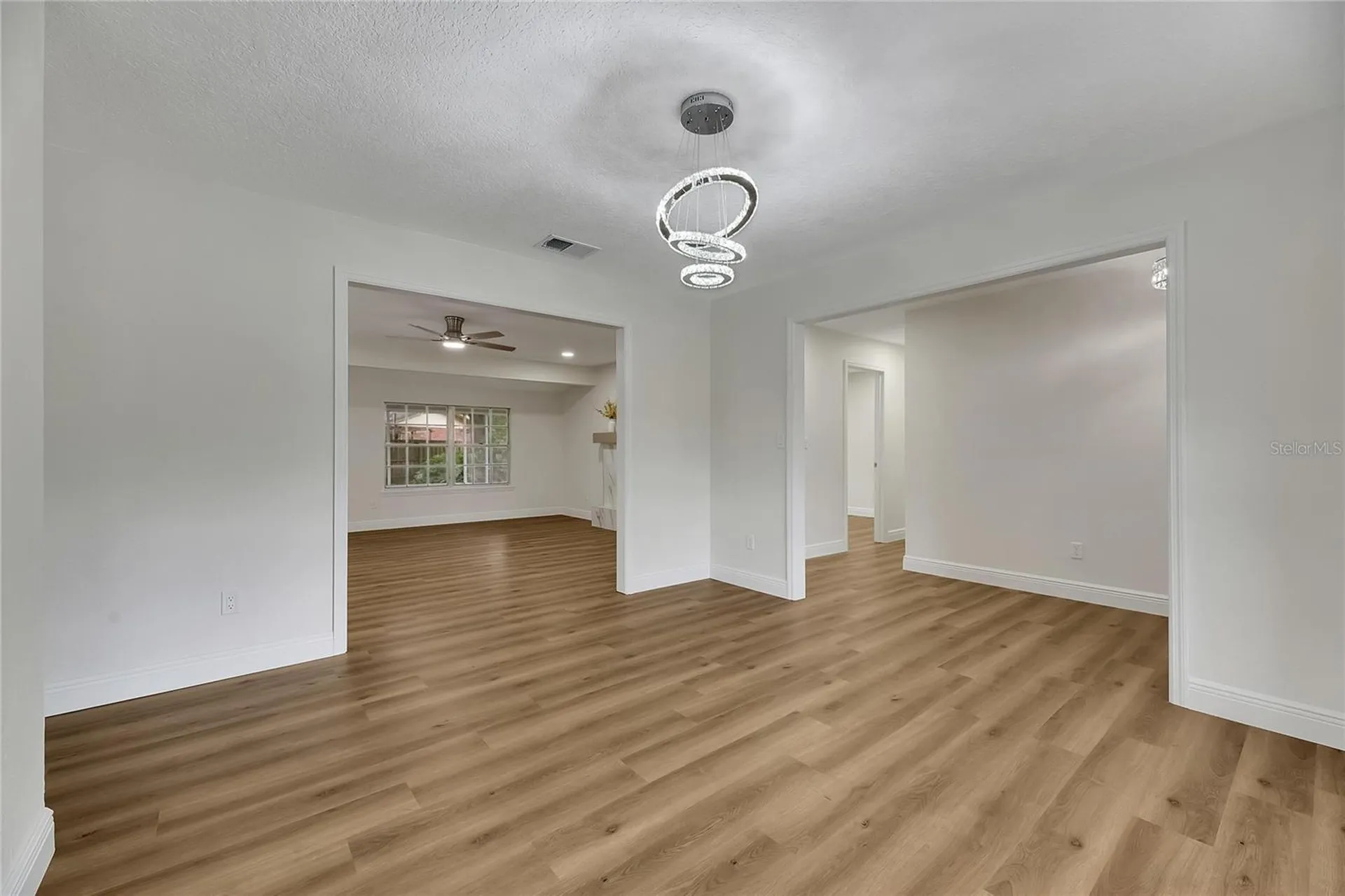 2207 Parkwood Drive Valrico FL 33594