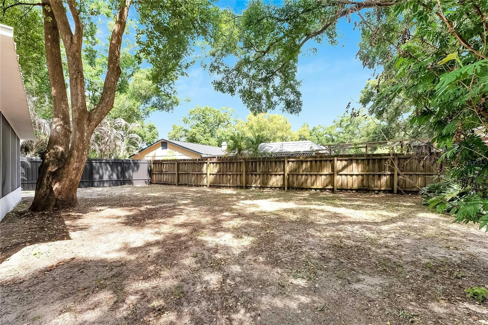2207 Parkwood Drive Valrico FL 33594