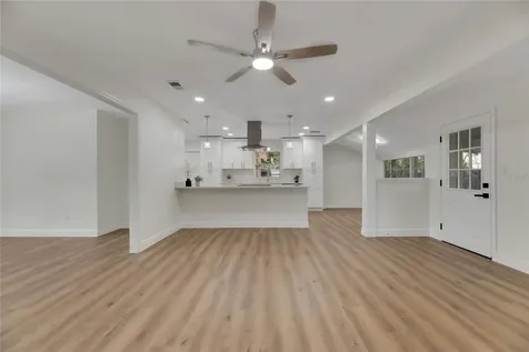 2207 Parkwood Drive Valrico FL 33594