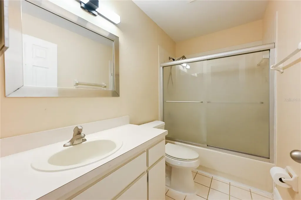 4906 Augusta Avenue Oldsmar FL 34677