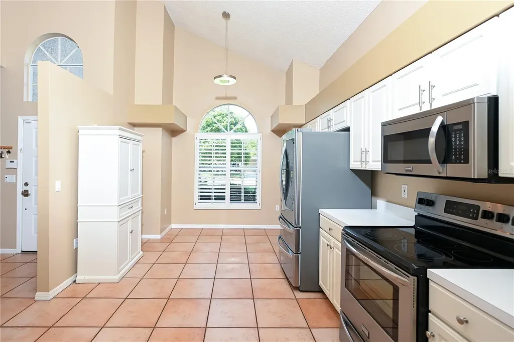 4906 Augusta Avenue Oldsmar FL 34677