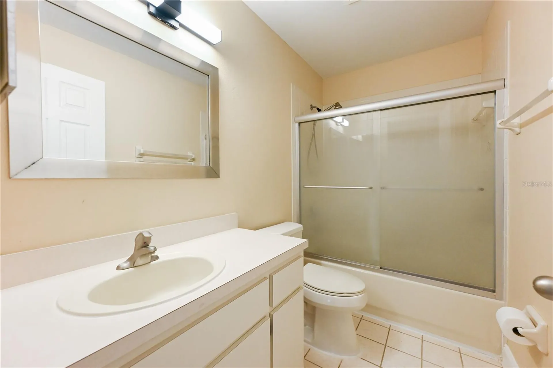 4906 Augusta Avenue Oldsmar FL 34677