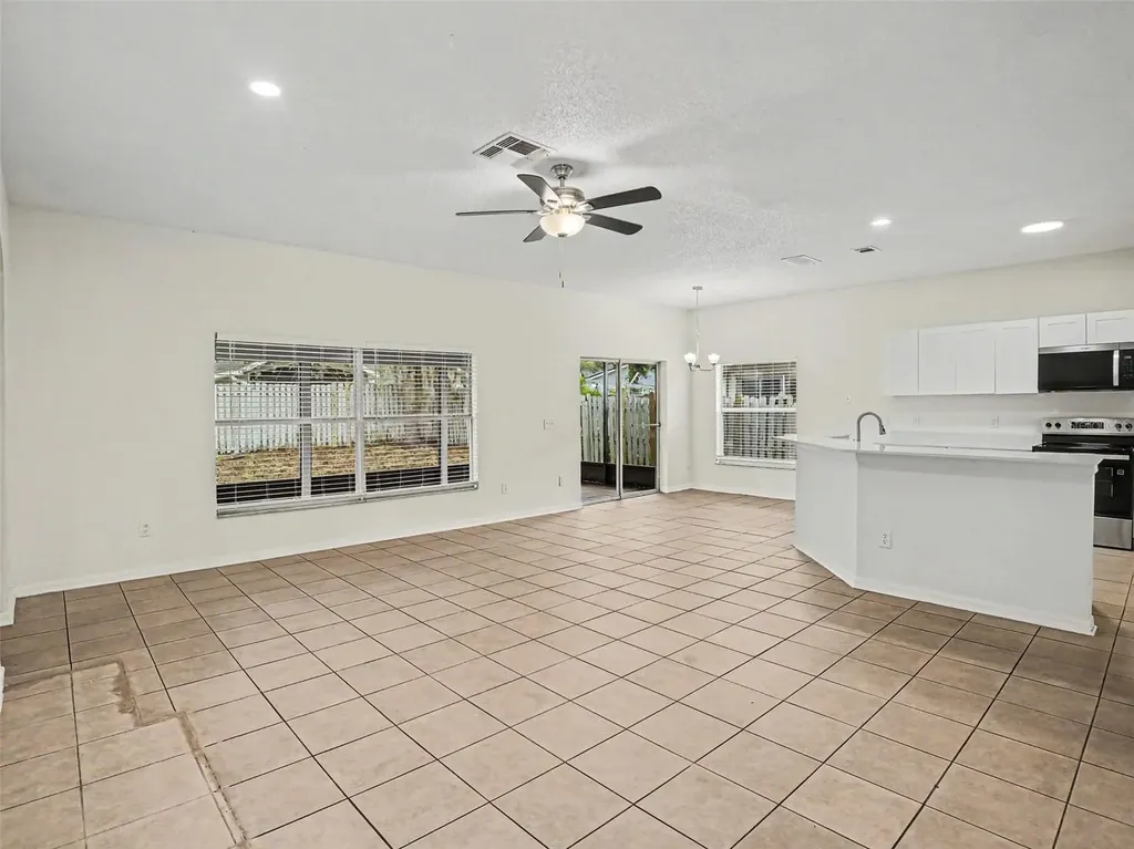 8857 Palisades Beach Avenue Orlando FL 32829