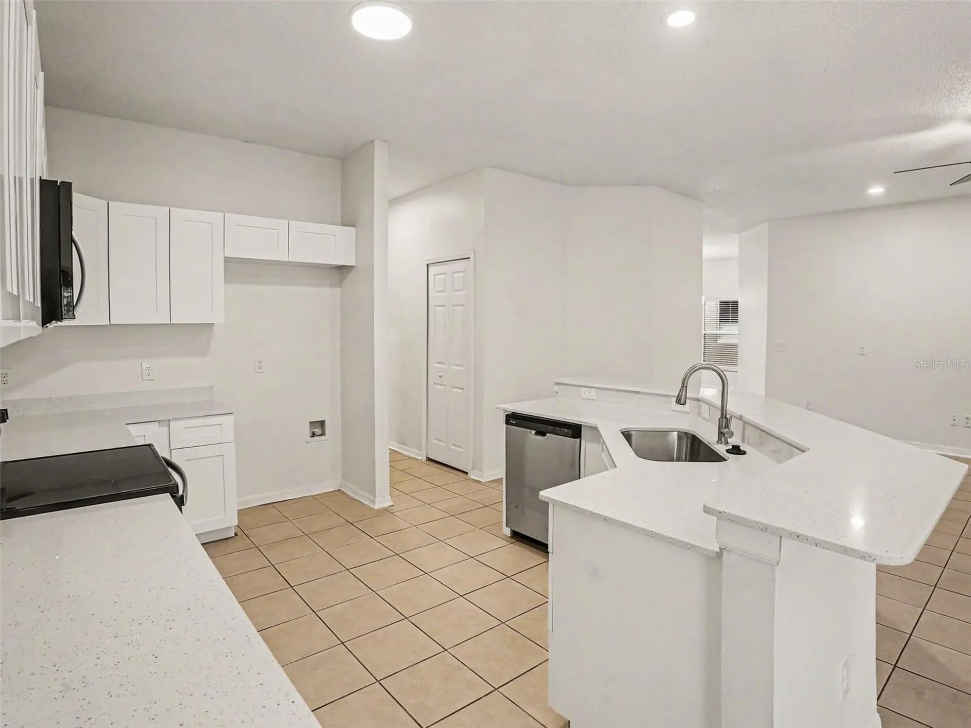 8857 Palisades Beach Avenue Orlando FL 32829