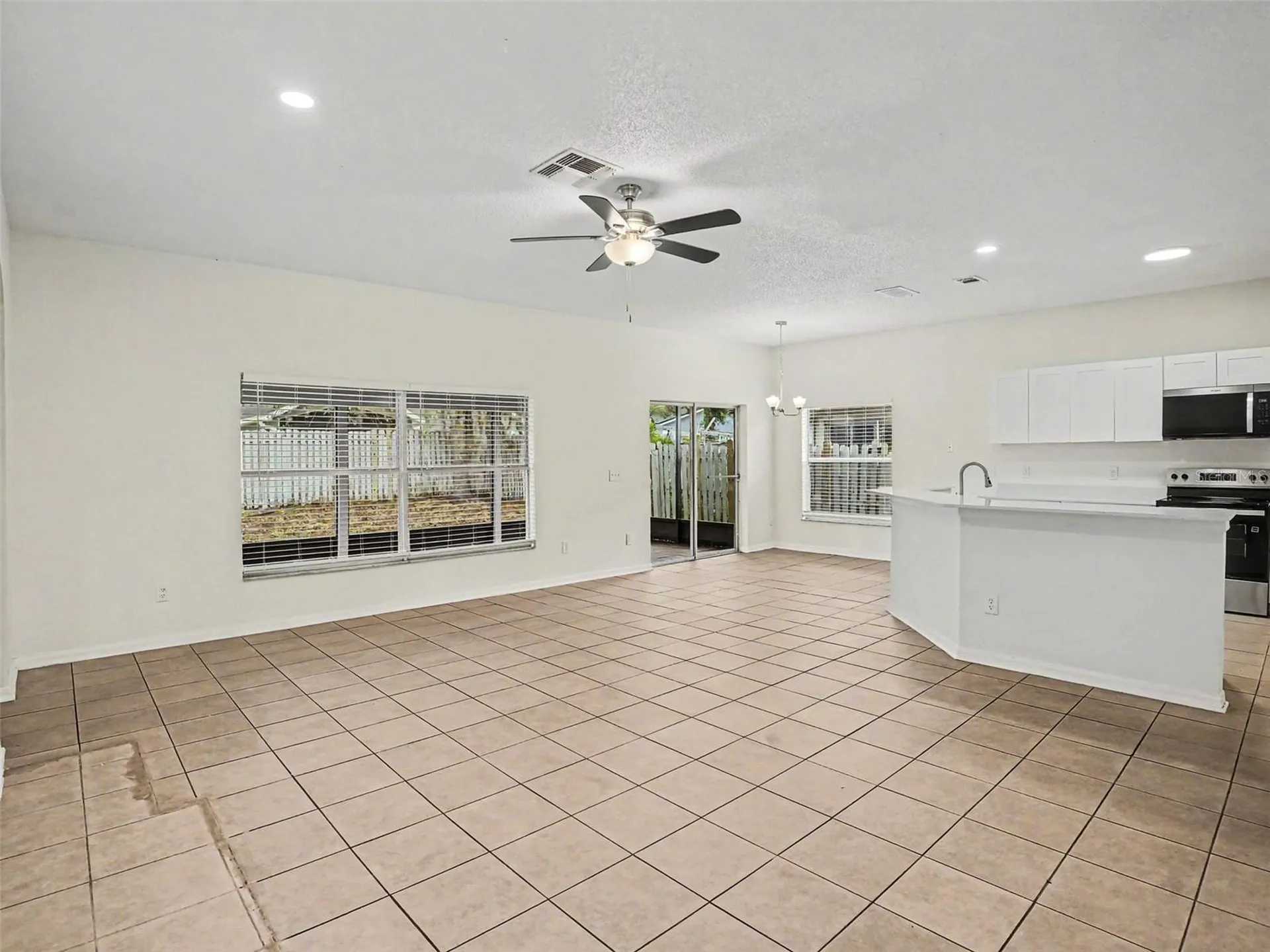 8857 Palisades Beach Avenue Orlando FL 32829