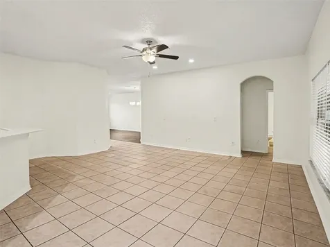 8857 Palisades Beach Avenue Orlando FL 32829