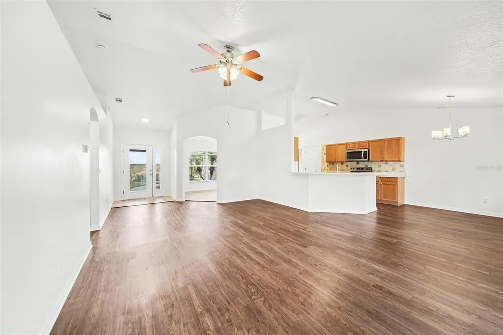 10423 Lake Hasson Circle Clermont FL 34711