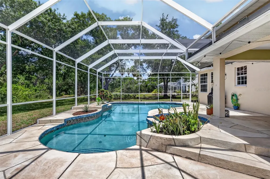 13614 2nd Avenue NE Bradenton FL 34212