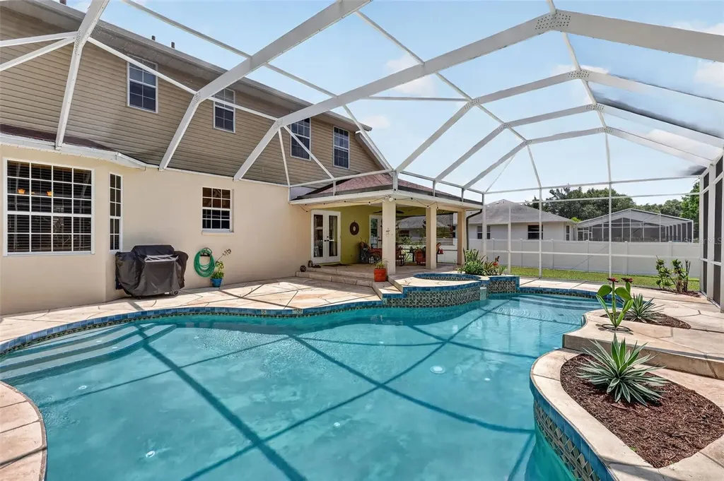 13614 2nd Avenue NE Bradenton FL 34212