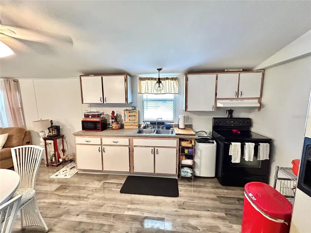 111 Ashville Street Apopka FL 32712
