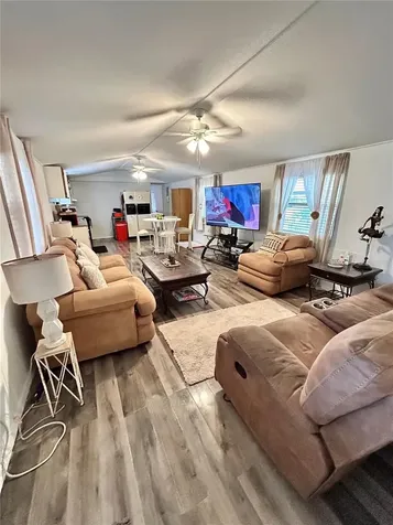 111 Ashville Street Apopka FL 32712