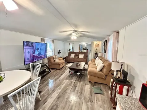 111 Ashville Street Apopka FL 32712
