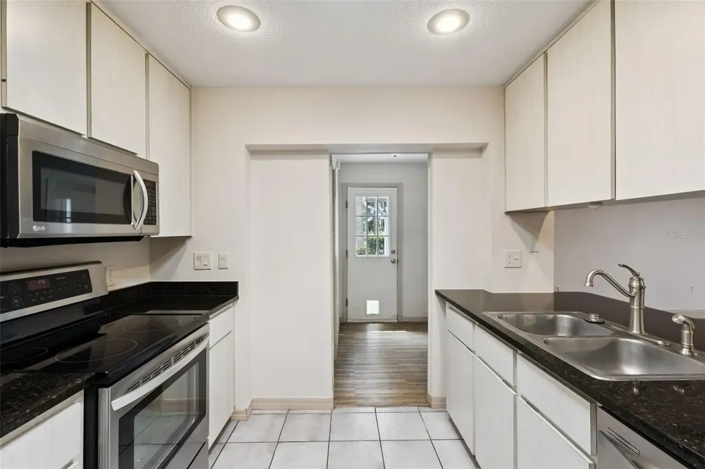 2993 Poplar Avenue Leesburg FL 34748