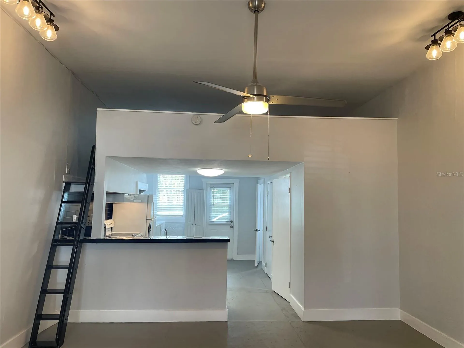 2305 W Texas Avenue Tampa FL 33629