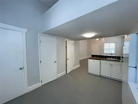 2305 W Texas Avenue Tampa FL 33629