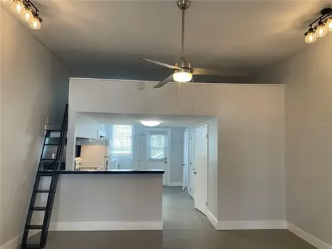 2305 W Texas Avenue Tampa FL 33629